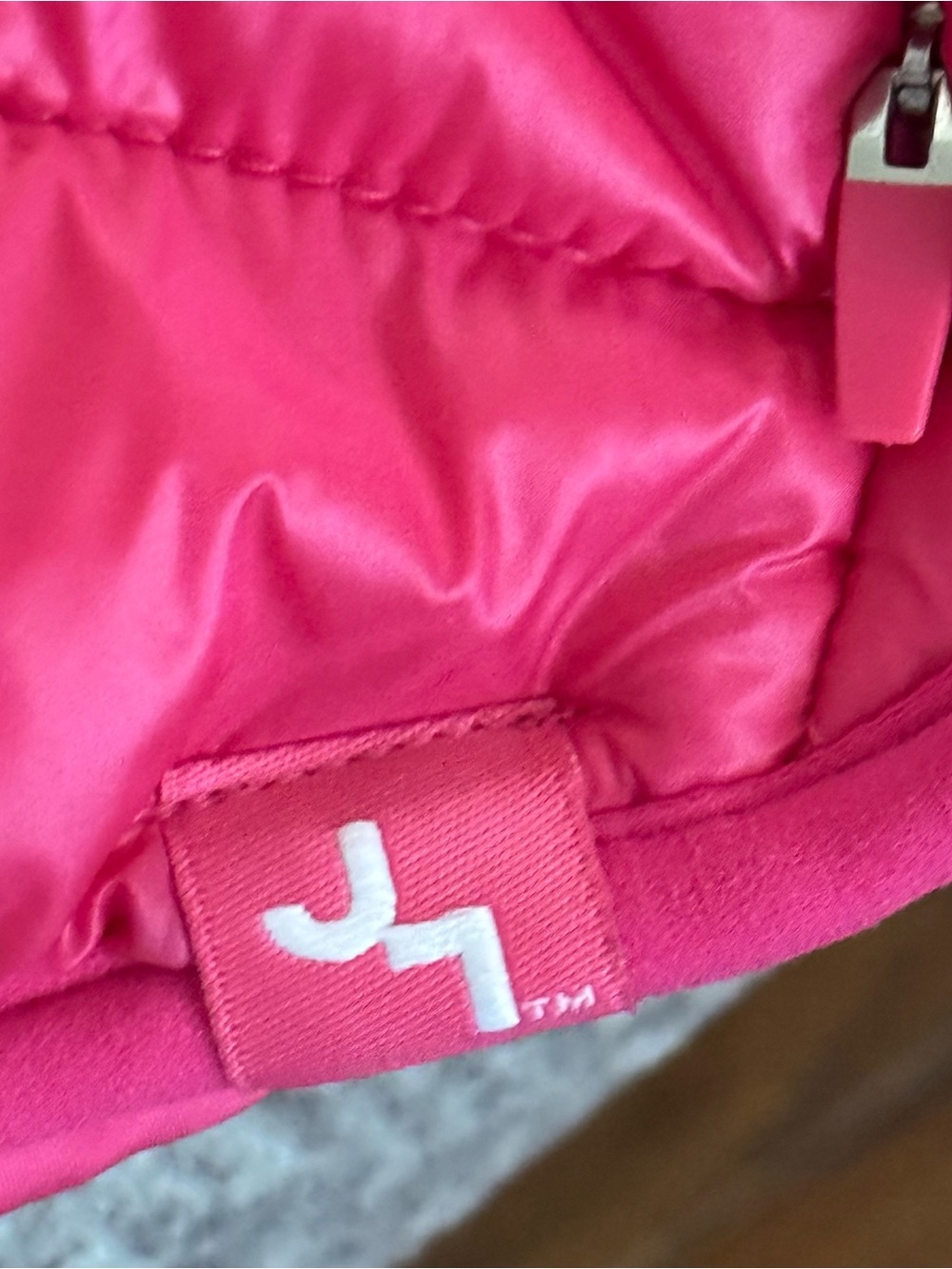 JoyLab Quilted Packable Vest in Hot Pink - Picture 6 of 8